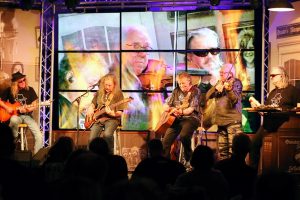 02.12.2022 - Quaster: Weihnachten in der Mampestube