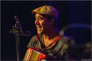 10.11.2018 - Hausboot