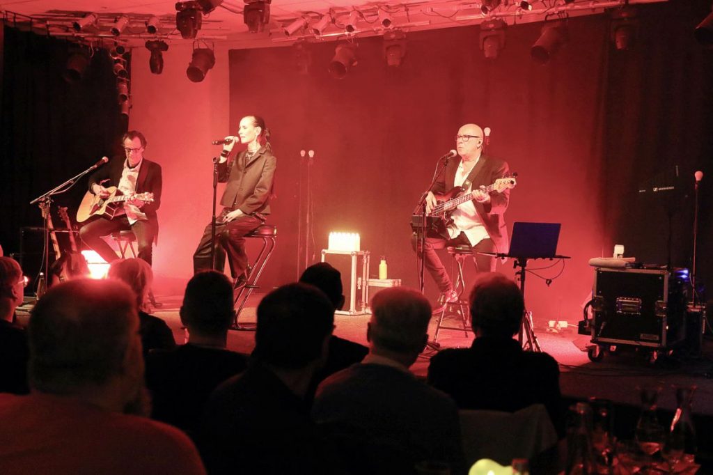 14.03.2026 - Bell Book & Candle